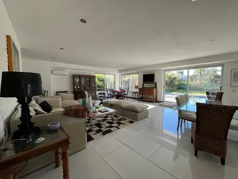 Casa en Venta en San Carlos Country Club, USD 460.000