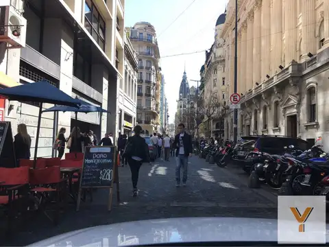 Peru e/ Avenida Hipólito Yrigoyen y Adolfo Alsina