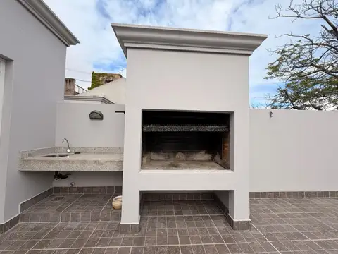 Depto Tipo Casa en Alquiler 8 años