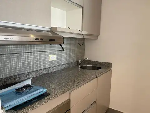 Departamento en Alquiler en Parque Chas, $ 650.000
