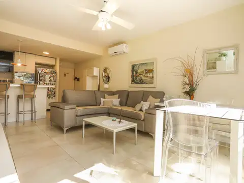 Depto Tipo Casa en Venta en Almagro Sur, USD 325.000