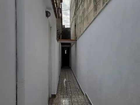 Departamento en Alquiler en Barrio España y Hospitales, $ 400.000