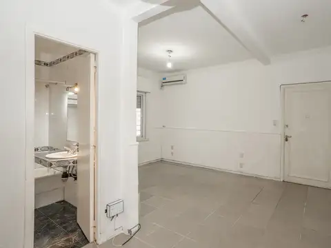 Depto Tipo Casa en Venta 51 años