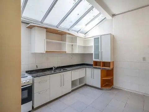 Venta Ph 2 ambientes Planta Baja En Coghlan! Sin Expensas!