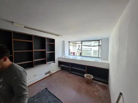 Local en Venta en Tribunales, USD 245.000