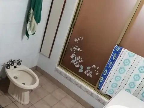 CHALET EN VENTA 4 AMBIENTES MARGARITA WEILD AL 2300, LANÚS E