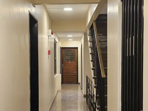 Oficinas Uruguay y Av Córdoba 50 m2 Zona Tribunales 3 oficinas