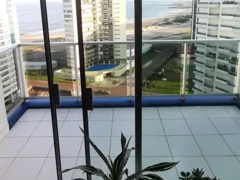 Departamento en Venta en Playa Brava, USD 280.000