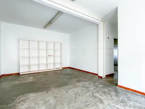 Galpon en Venta en Olivos Maipú/Uzal, USD 189.000