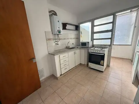 Departamento 3 dormitorios en alquiler - La Plata