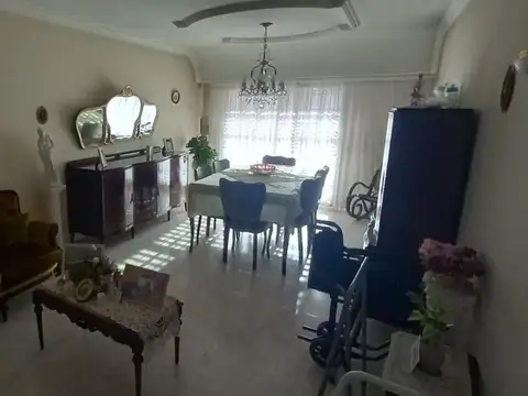 Depto Tipo Casa en Venta en Liniers, USD 220.000