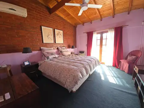 CASA EN VENTA BARRIO CERROS COLORADOS JUANA KOSLAY