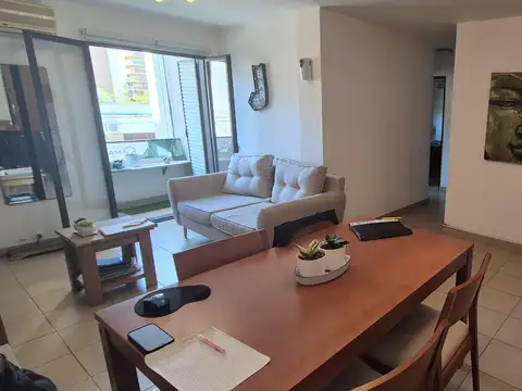 DEPARTAMENTO EN VENTA   AMPLIO Y CON EXPENSAS BAJAS -  APTO CRÉDITO