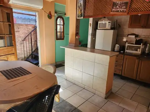 Depto Tipo Casa 4 ambientes con 1 baño