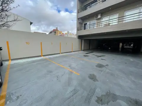 Cochera Descubierta - Villa Pueyrredon