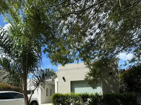 El Hornero, Pilar 100