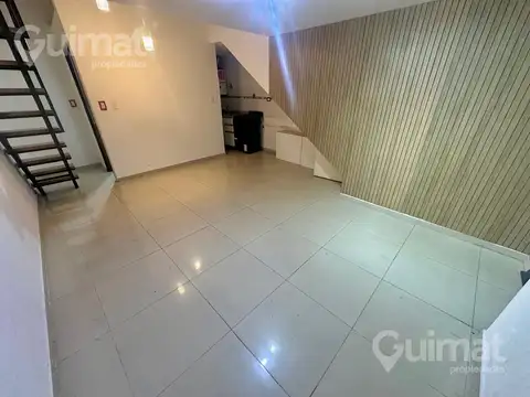 Depto Tipo Casa en Venta de 2 ambientes