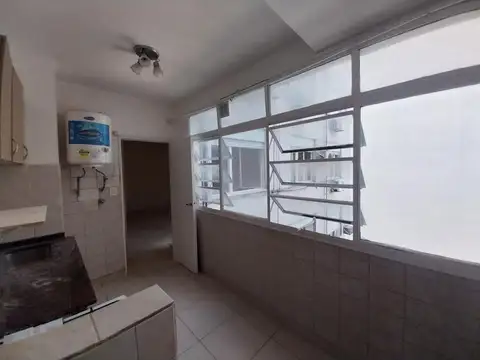 Av. Rivadavia 4500, Piso 9