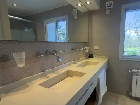 Casa en Venta en San Isidro Labrador, USD 485.000