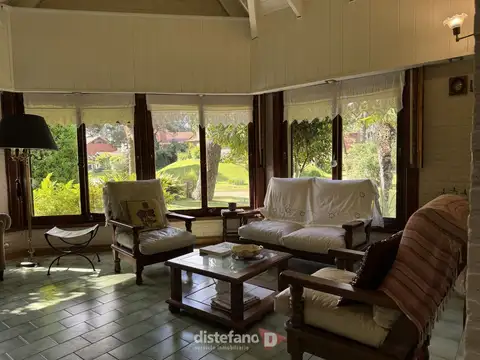 Casa en Alquiler Temporal con 1 cochera