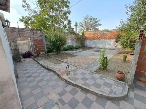 Venta. Casa. 4 ambientes. Patio. 300 m2