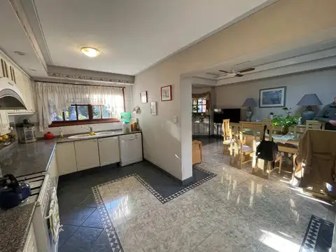VENTA CASA 4AMB PILETA COUNTRY PARQUE LAS NACIONES