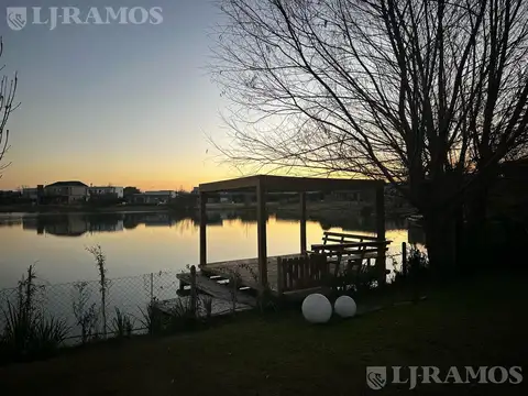 Casa en Venta al Oeste
