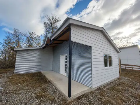 CASA EN VENTA - TOLHUIN