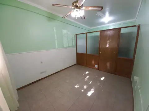 Aguero 900, Piso PB