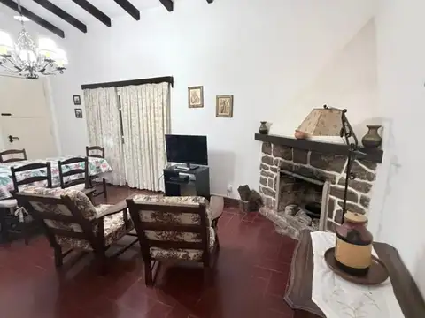 VENDO CASA 4 D 2 B - GRAN TERRENO- PARQUE SIQUIMAN