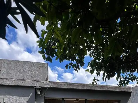 Casa en Alquiler en Rafael Calzada, $ 630.000