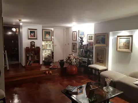 Hipolito Irigoyen 139 , Piso 4