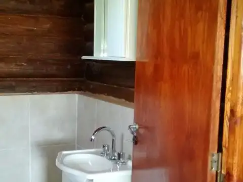 Casa 2 ambientes con 1 baño