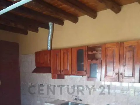 Casa 10 ambientes con 3 baños