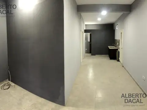 Local en Alquiler en City Bell, $ 800.000