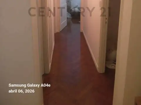 VENTA Departamento 4 Ambientes - Primer Piso - Refaccionado a Nuevo - Barrio Gral. San Martín VILLA