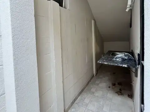 Depto Tipo Casa en Alquiler en Flores, $ 1.050.000