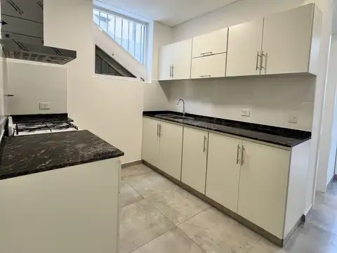 Depto Tipo Casa en Alquiler de 3 ambientes