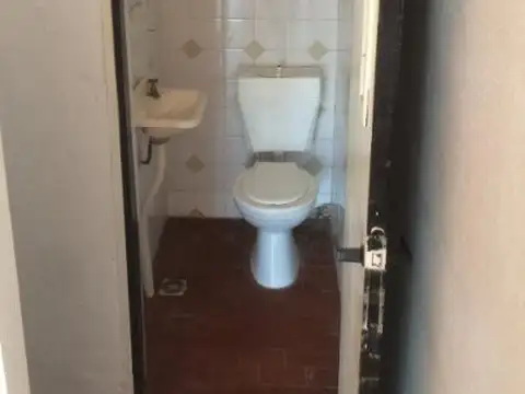 Local en Venta en Barrio España y Hospitales, USD 68.000