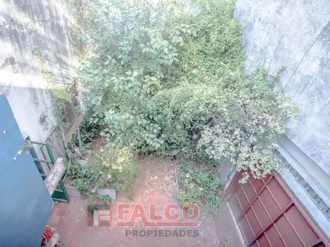 Alagon 400 - Casa en Pompeya - a Refaccionar