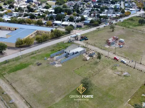 Terreno en Venta 30  mts Fondo