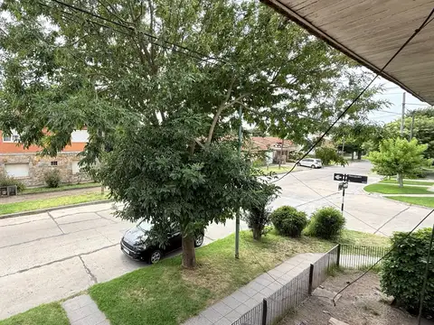 Depto Tipo Casa en Alquiler 45 años