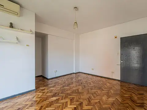 Gascon 1500, Piso 4