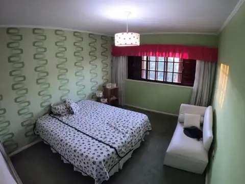 Chalet en Venta en Villa Sarmiento