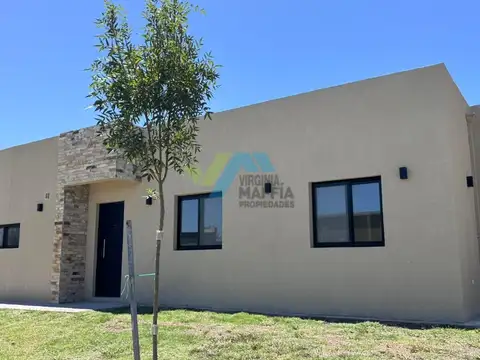 Casa en Venta en Pilar del Este - San Ramon, USD 159.000