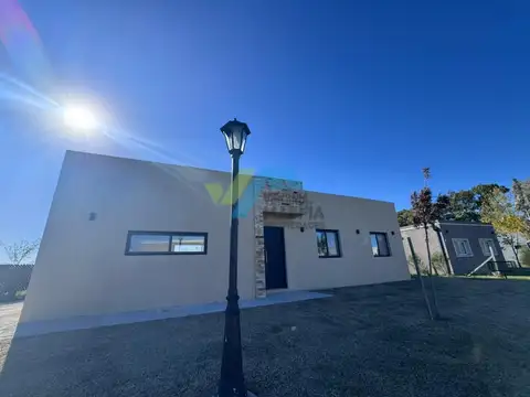 Venta de casa construccion tradicional en lote interno - SAN RAMON PILAR DEL ESTE
