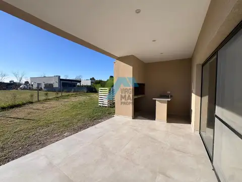 Casa en Venta en Pilar del Este - San Ramon, USD 155.000