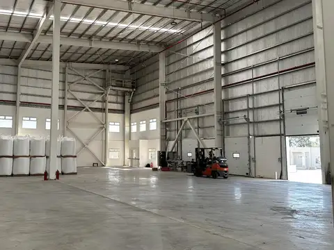 Depósito Logístico de 11.500m2 en Parque Industrial