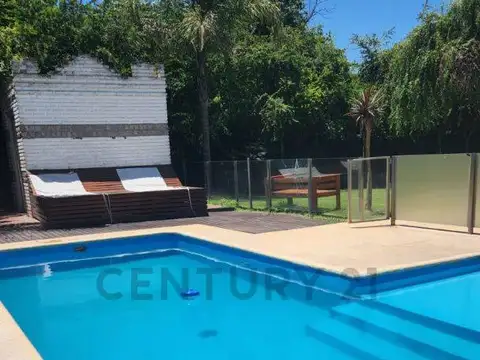 Casa 2 ambientes con 1 baño