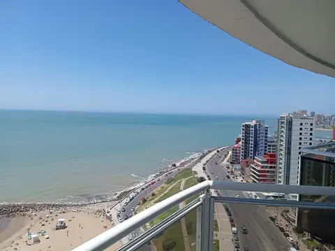 Temporada - depto 4 ambientes con cochera doble - Vista al Mar - La Perla - Mar del Plata